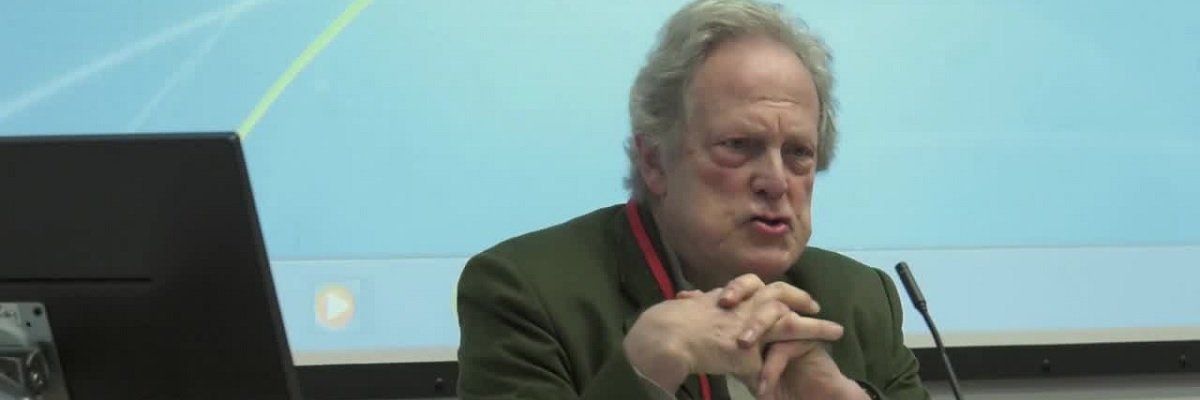 MuckRock's tweet photo. Long before #WikiLeaks, the #FBI spent decades obsessing over Gavin MacFadyen - even stealing his address book https://t.co/NV9Nic9r4l https://t.co/YZuCz8A40j