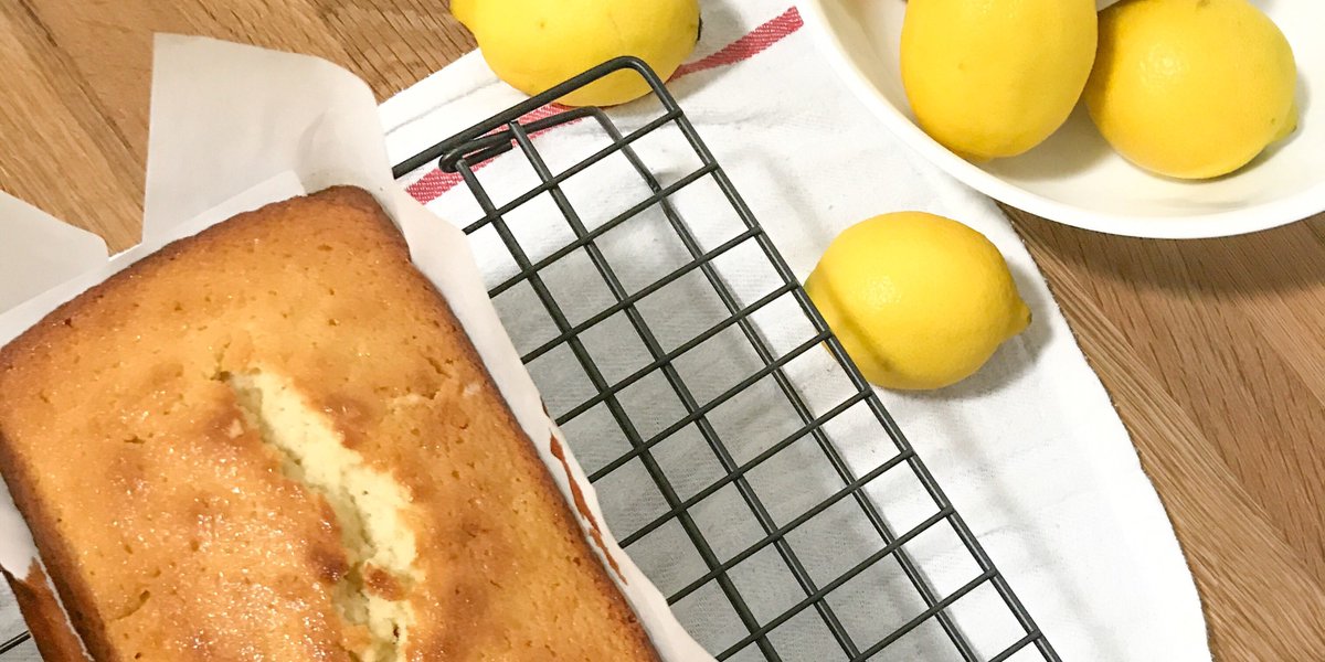 SugarDefined's tweet image. A taste of sunshine

#lemon
#quickbread
#lemonbread