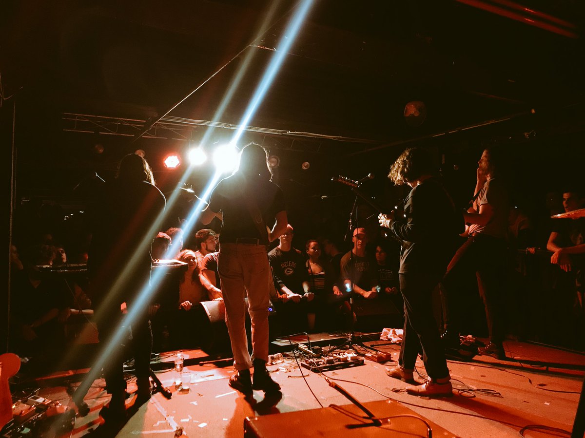 notlizarrd's tweet photo. Columbus looovveees @postanimalmusic what a crazy show🤩😎 https://t.co/ezFQ6kg1AL