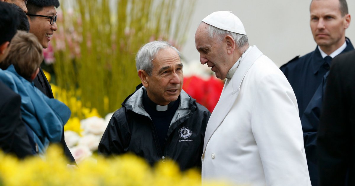 OSV's tweet photo. "We are not victims of chance or swept up in a series of unconnected events; on the contrary, our life and our presence in this world are the fruit of a divine vocation!" Pope Francis's beautiful message for World Day of Prayer for Vocations 👉 https://t.co/I1RQZDxAm4 #WDPV https://t.co/7NZWKknPlq