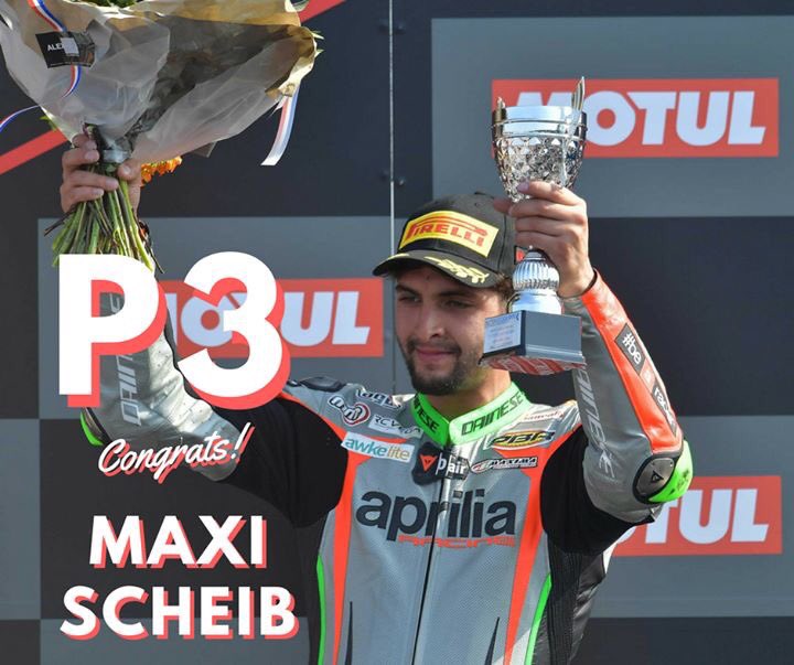 nuovaM2racing's tweet photo. 📆 @WorldSBK #Superstock1000
🏁 RACE #DutchWorldSBK
@Panealba riders 
🇨🇱 #MaximilianScheib 🅿️3️⃣🏆🥉
🇮🇹 @lucavit70 🅿️6️⃣
📍 @ttcircuitassen
🏍 @ApriliaOfficial https://t.co/mHqxpzmj4m