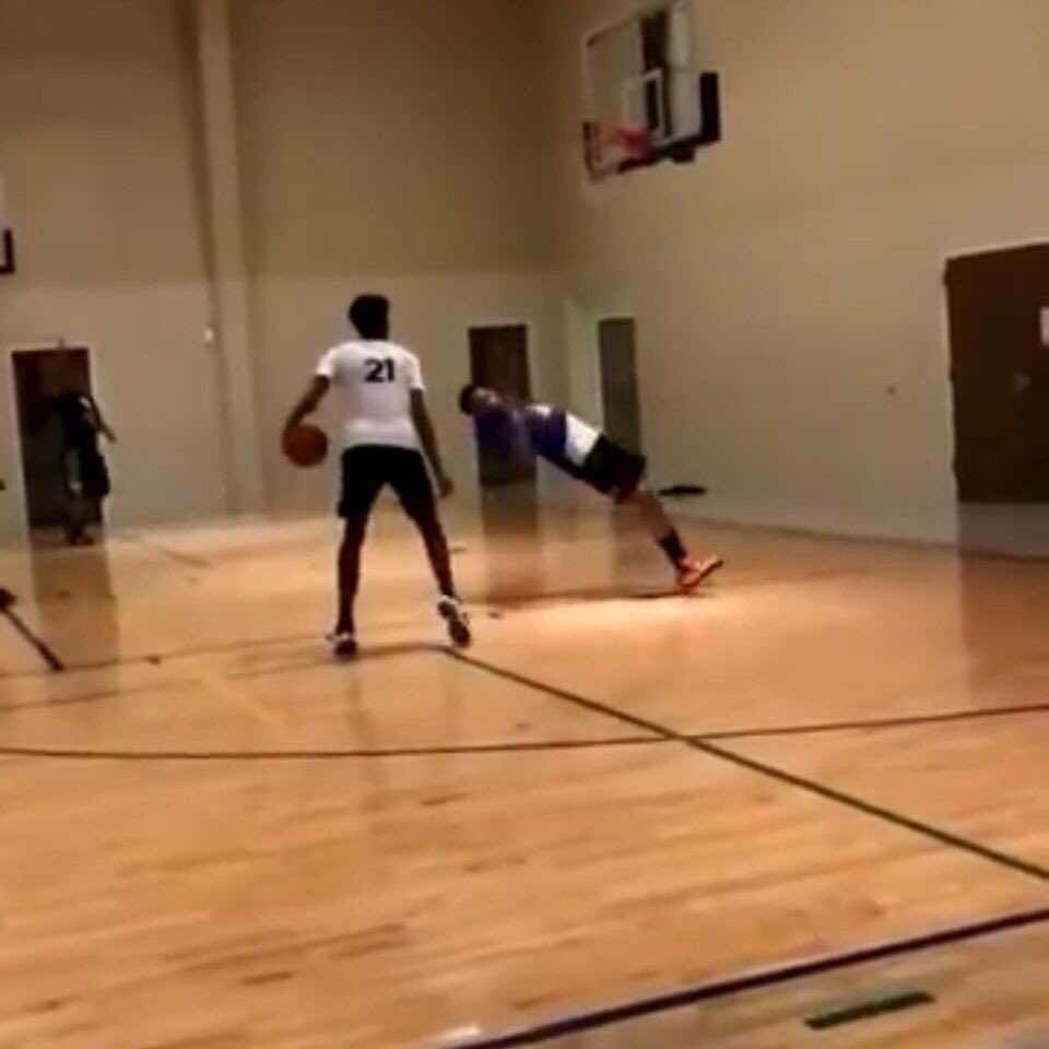 901, Shelby Drive, Look alive.