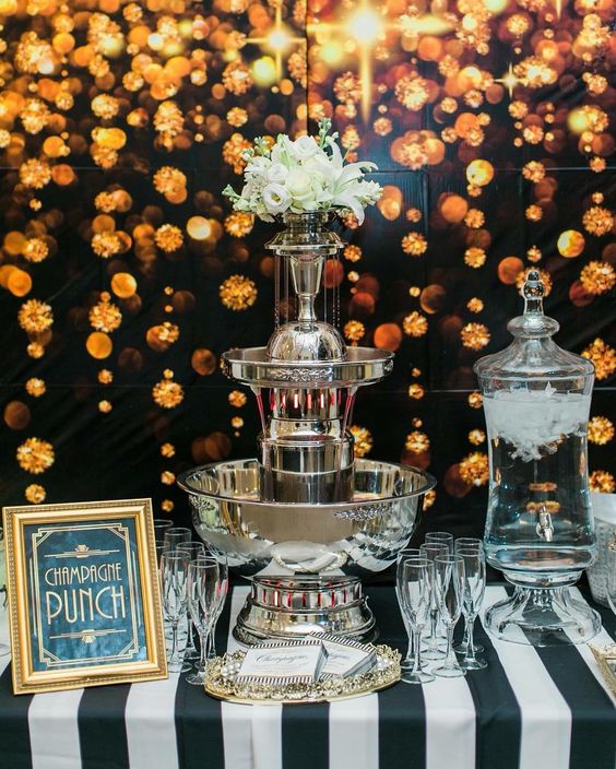 FountainRecipes's tweet photo. Champagne Fountains - Beverage Fountains - Signature Drink Fountains -- #WeddingPlanning #GatsbyParty #GatsbyWedding #BrideToBe #Events 
https://t.co/NBOd6nEQfM via @pinterest Pic By: https://t.co/UuIQ81bkdp https://t.co/k9Xh6JiVvA