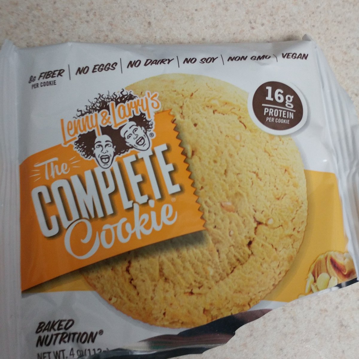 lg_ally's tweet photo. These may be the greatest things ever!!!! I am the happiest little girl!! (a note of caution for those counting calories a serving is half a cookie) #ddlg #ddlgcommunity #ddlgdaddy #ddlglittle #ddlgkink #ds #kinklife #mylittleveganlife https://t.co/pYP5k2DWTp