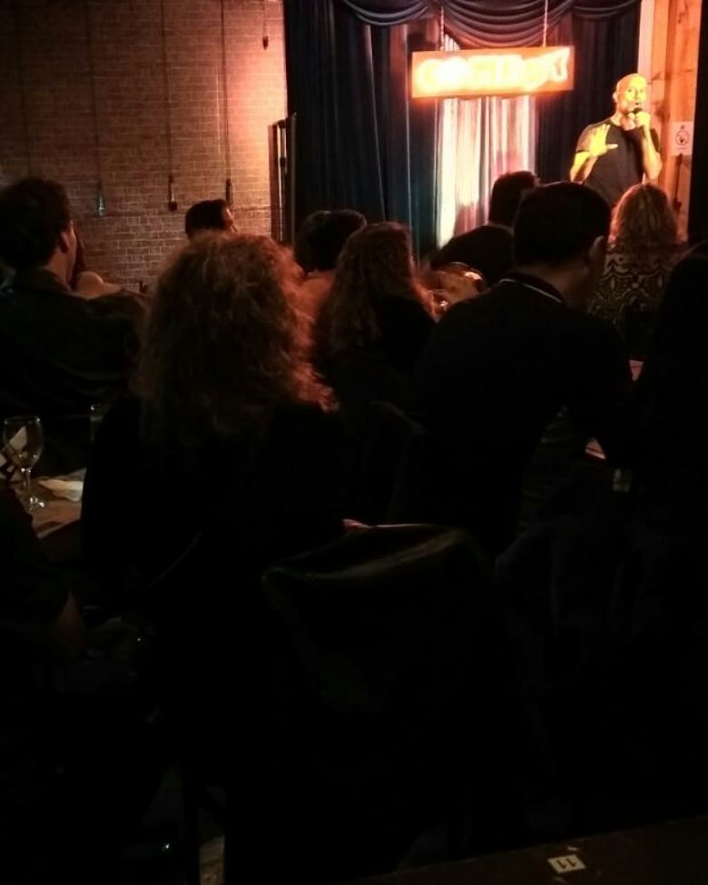 comedyrestobar's tweet photo. Tremendo sábado
el de anoche
Un lujo disfrutar al capo
@Martin_Pugliese
nuestro querido #FlaiteChileno abriendo show y nuestra voz luciendose Roberto Olea 🎶🎸 👏👏👏👏👏👏👏 #comedyrestobar https://t.co/RYHoEGNzyF