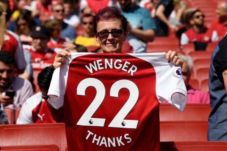ThankYouAW's tweet photo. Today was a special one. #MerciArsène https://t.co/CK17yMxXlK