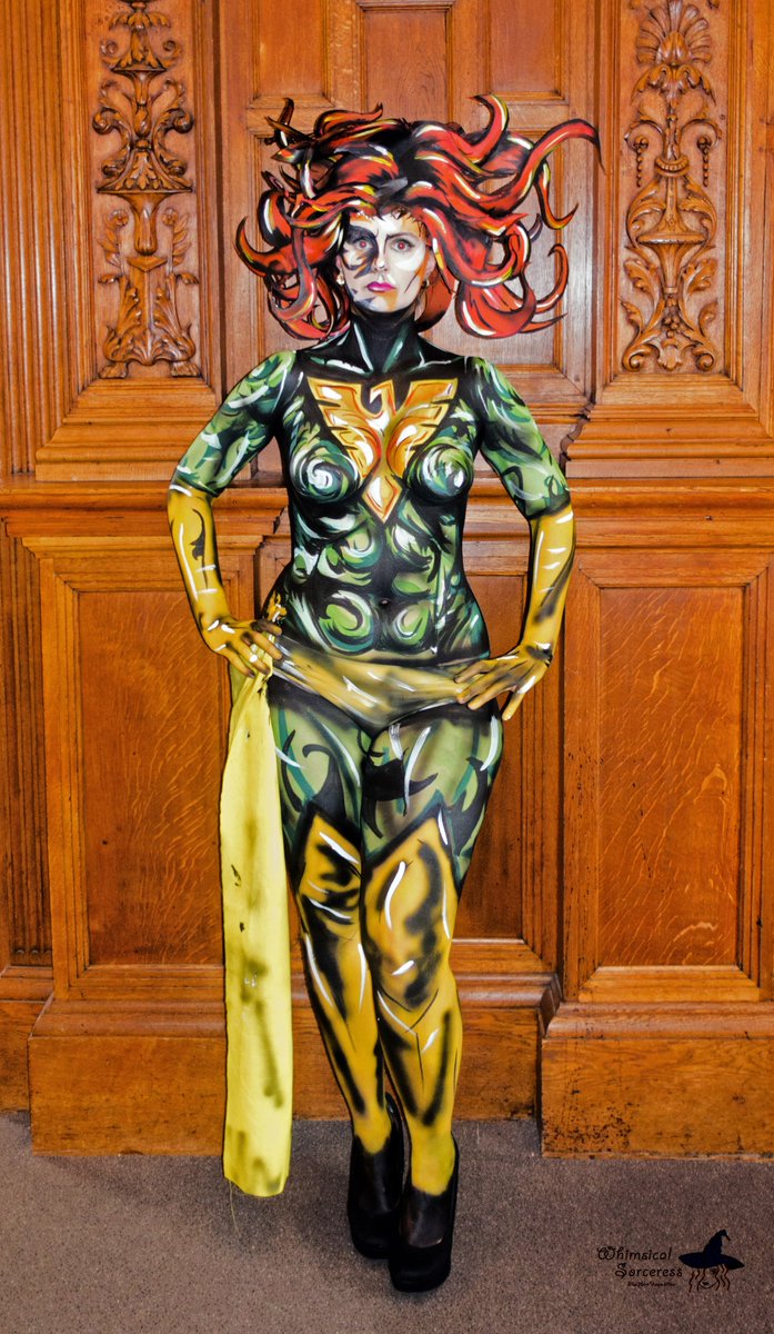 WhimsicalMUA's tweet photo. Rocky start yesterday as model did not show. 11am a volunteer offered to be #bodypaint-ed. Here is my 4.5-5 hour paint. One image I took yesterday. Character: Phoenix from Marvel comics. Paint used: @MehronUK. #oxcon #phoenix #darkphoenix #phoenixmarvel @OXFABAC @OxfordComicCon https://t.co/92Q59vb28Z