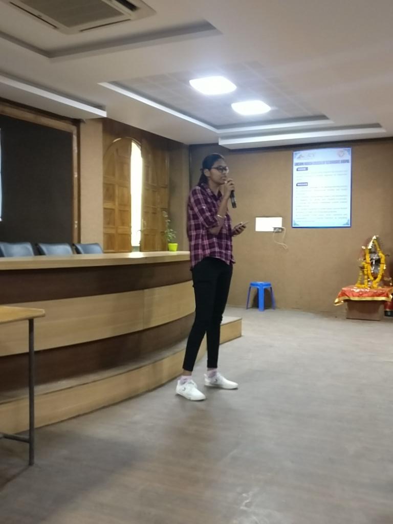 anubhamane4's tweet photo. My small session on Cloud Computing at Microsoft Global @Azure BootCamp yesterday. #GlobalAzure #Microsoft #cloud #speakermode #publicspeaking #marketing101 #GrowthHack #Growth #techwomen #Technology #computing @acloudguru https://t.co/R9ew1VEApt
