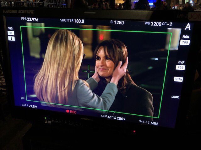 darkcloxx's tweet photo. As long as I live, I will never get over this photo. #CabotIsBack #ThenSheLeft #Again #AtLeastSheSaidGoodbye #AndNoForeheadKiss #ThankGod #PleaseBringHerBack #PrettyPlease #BringAlexCabotBack #KThanks #ThatSmileThough #DidYouSeeThoseRatings #NightNight #Cabenson #HashtagStrong https://t.co/fBodezpOTa