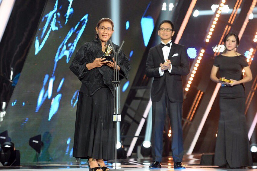 Semalam saya terpilih sbg “Creative & Innovative Person of the Year” di acara Indonesian Choice Awards 5.0 NET. Saya berterima kasih kepada Pak Jokowi, rekan2 saya di Kabinet Kerja, KKP, keluarga dan teman-teman. Semoga kita tetap semangat untuk terus berkarya 💪🏼💪🏼🇮🇩🇮🇩