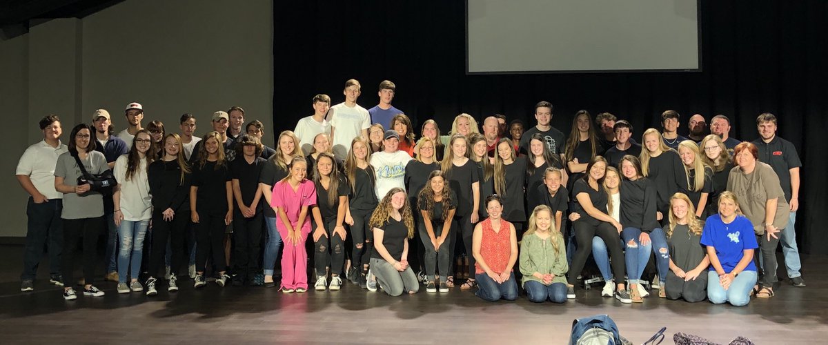 coatned's tweet photo. This is what #family looks like!!!
#studentminstry #AMP https://t.co/cG79EuP24S