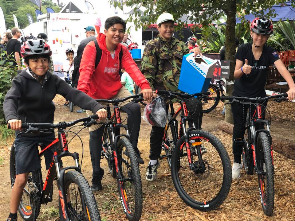 Four of Rotorua’s Little Brothers were lucky enough to be part of Mountain Bike Rotorua’s Pink Bike Share the Ride programme. 

Once they been through the whole programme, the boys were each presented with their very own mountain bike and helmet at Crankworx Rotorua 😁