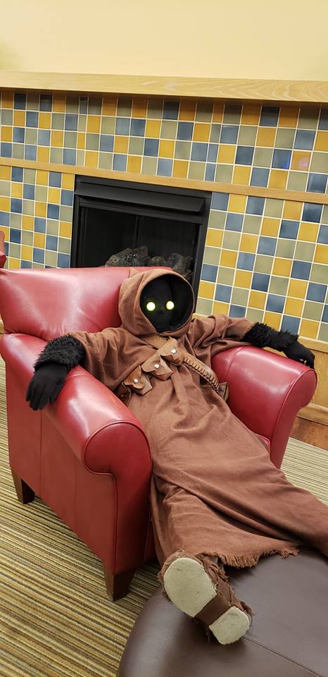 Lazy Sunday? DZ -12371 tends to think so and is all relaxed for the day!

#501MWG #501st #StarWars #Official501st  #501stPicOfTheDay #BadGuysDoingGood