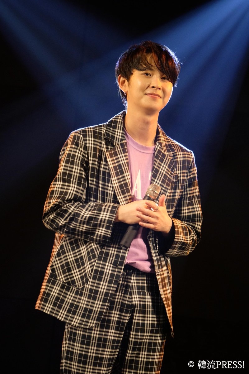 bokuden11's tweet photo. ✨話題のK-POPニュース速報✨

【KCON 2018 JAPAN】で話題を呼んだハ・ミヌ🕺
4/29ファンミーティングでも大人の男の色気を感じさせるダンスと少年のような可愛い笑顔で魅了した❤️

本日4/30は2公演👍
①13:00 ②18:00
@平和島HY TOWN HALL
⭐️当日券あり⭐️

#HaMinWoo
@ZEA_MW @HY_ent_official https://t.co/cbUgBzE2ta