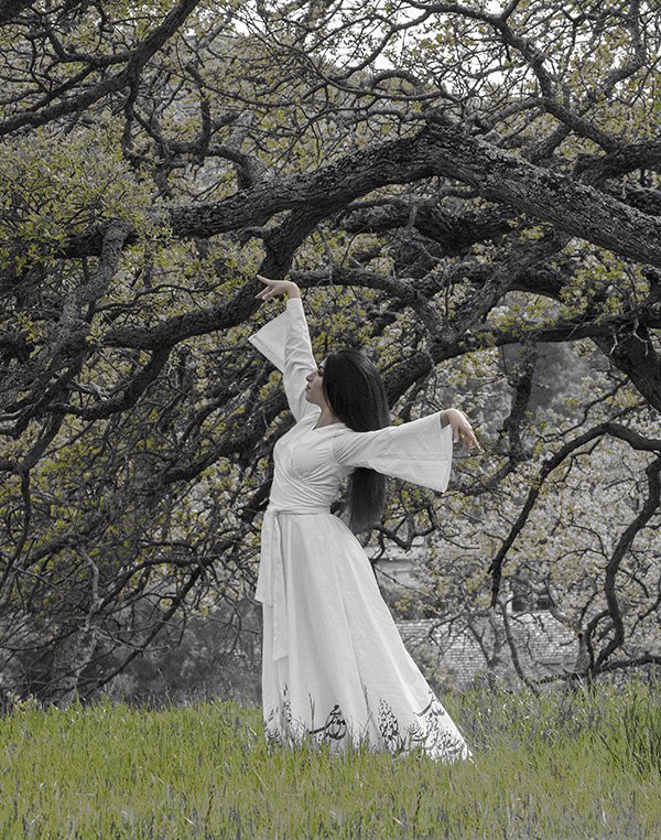 PersianSecrets's tweet photo. Melieka Fathi, Choreographer
Visit https://t.co/bKDBSbJ1hN for more.
#KingRaam #Requiem #AliEskandarian #JohnnyAzari
#Esfand #KavousSeyedEmami #MeliekaFathi #MehdiRostami
#کاووس_سیدامامی #کینگ_رام #علی_اسکندریان #جانی_اذری #اسفند #مهدی_رستمی #ملیکا_فتحی https://t.co/XDicBL8lBR