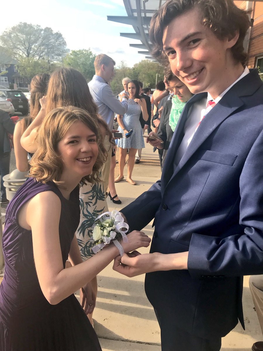 BestBuddiesYHS's tweet photo. Best Buddies Prom = Pure Joy! Thank you to everybody who made it possible. What an incredible night filled with incredible people💙 https://t.co/24FuFjlr4p