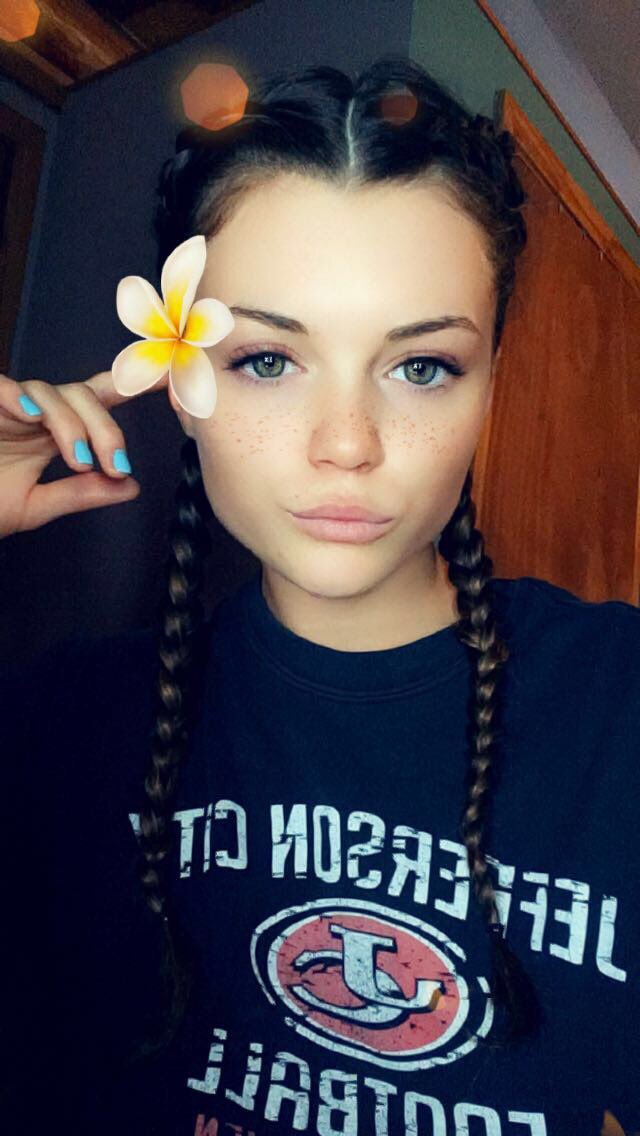 Tyleebri's tweet image. 