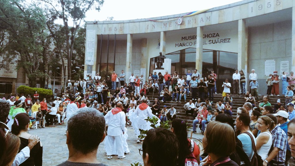 CulturadeBello's tweet photo. Hoy celebramos el Día Internacional de la Danza, #SomosCultura https://t.co/yt6RCozpm1