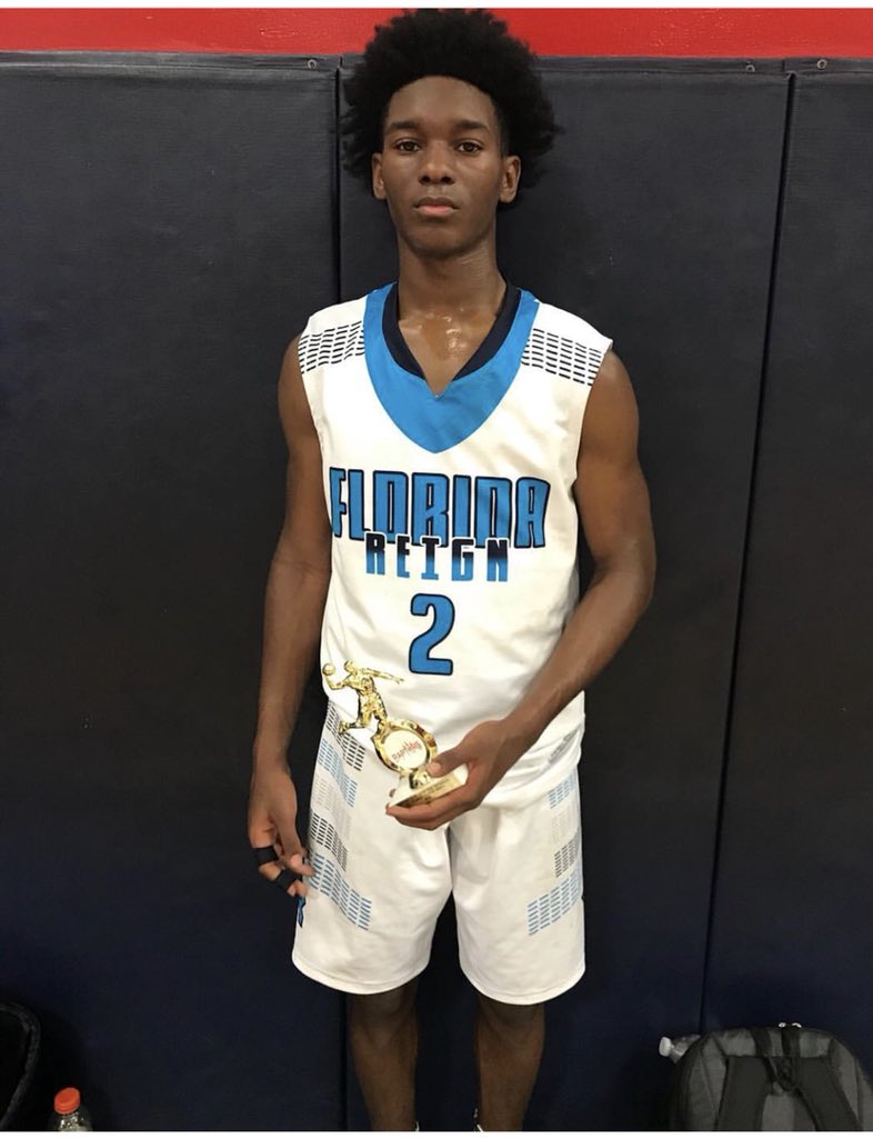 2019 PG Jordan Smith <a href="/turb0_/">Ciudadano comùn</a> earned himself All Tourney this weekend. A solid PG with great IQ and the feel for the game.