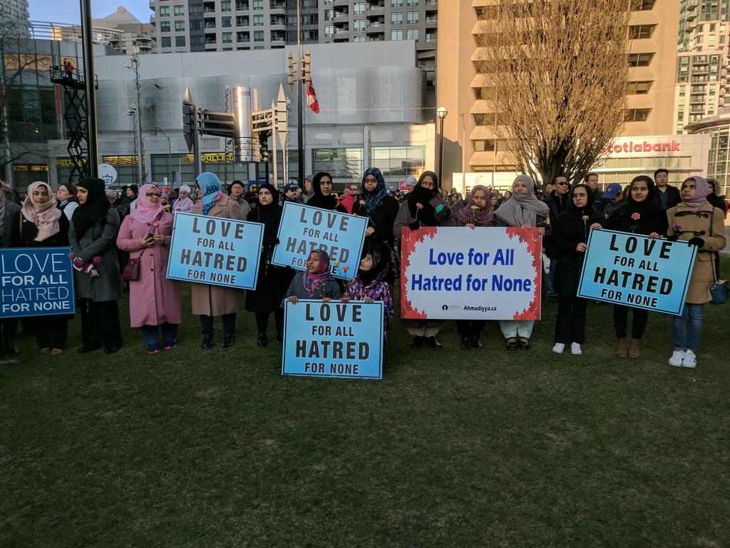 CBCKhalil's tweet photo. #TorontoStrong @570NEWS https://t.co/VgsBuyQk9d
