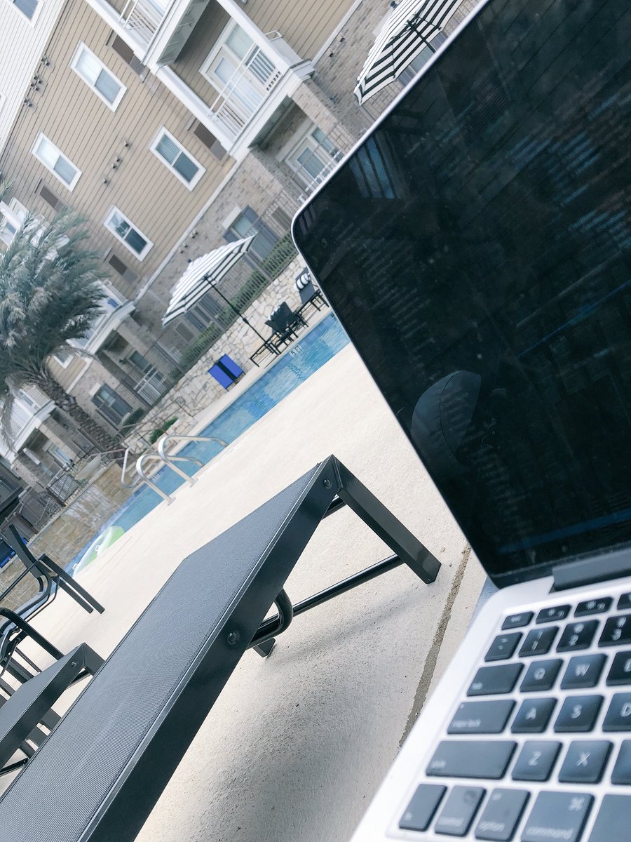 vbnospace's tweet image. Noite e dia avançando os mambos 👨🏽‍💻 #writingcode

Doing this everyday #sunday #goodvibesonly