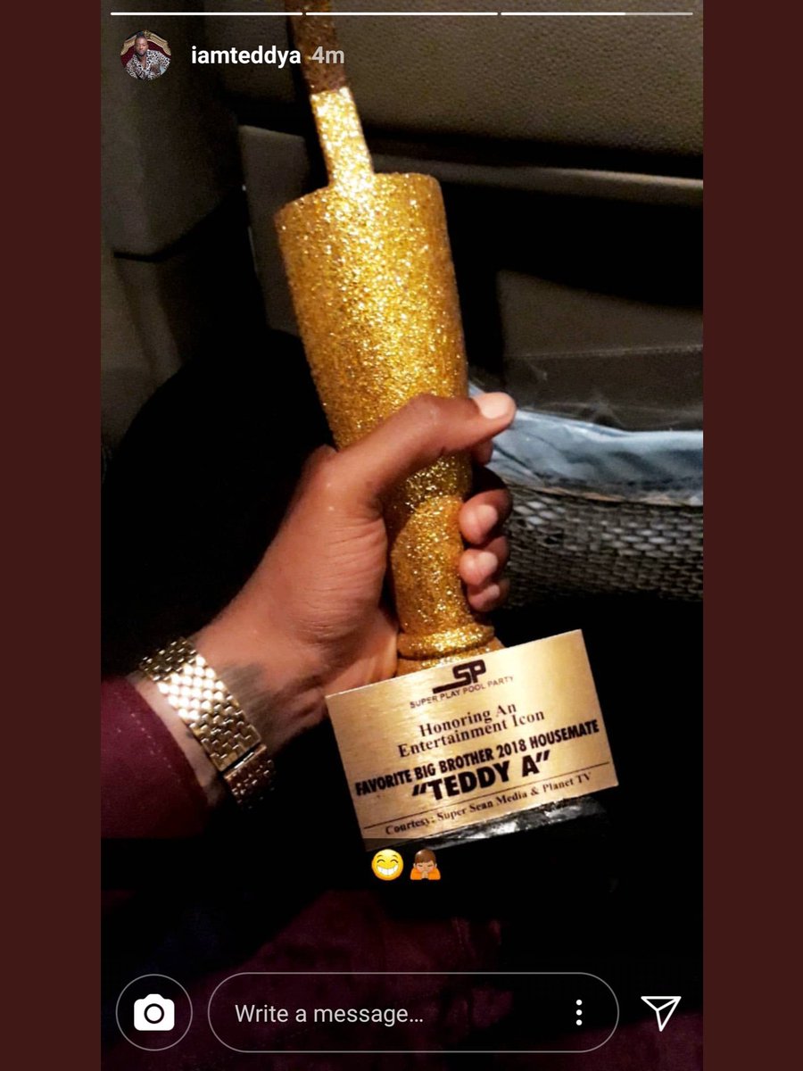 akillah_joor's tweet photo. Wow!congrats @BadmanTeddyA u deserve all the best that life can offer!more to come😍😍
#KeepingUpWithBamTeddy 
#AlphaNation 
#AlphaRecords 
#TeddyAisaBrand 
#ManLikeTeddy 
#BBNaija https://t.co/fiv2k6fOZw