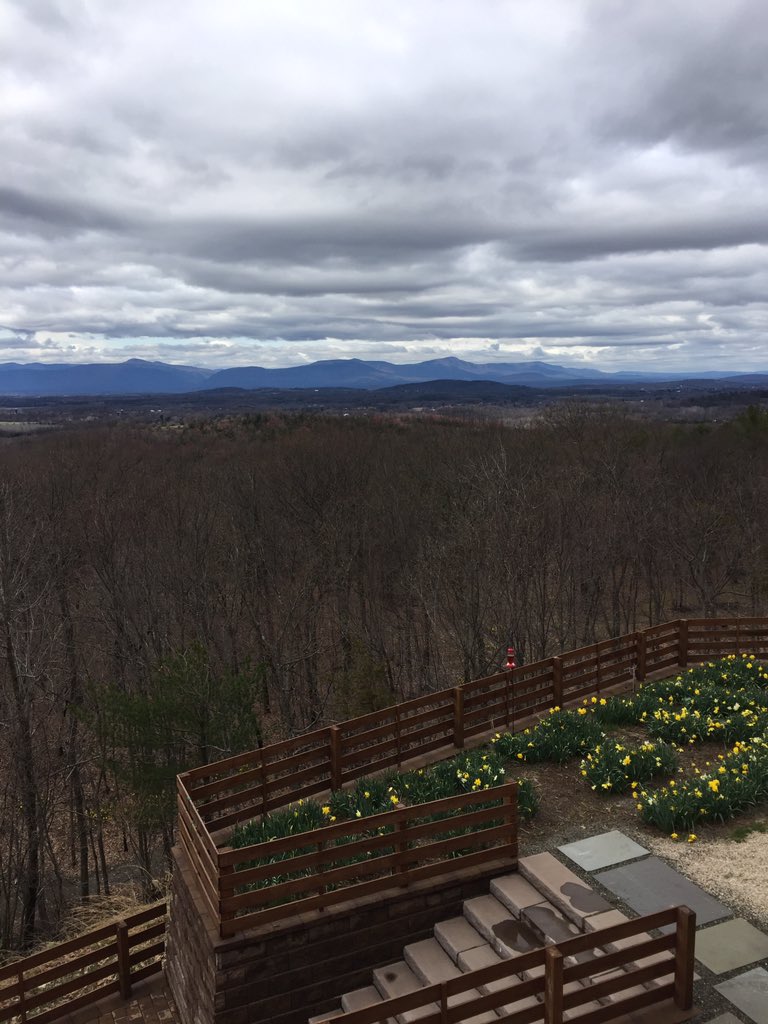 HVShisoFarm's tweet photo. Love this view #paradise #beautiful #mountainview #myfavoriteview https://t.co/LajRN5RGa0