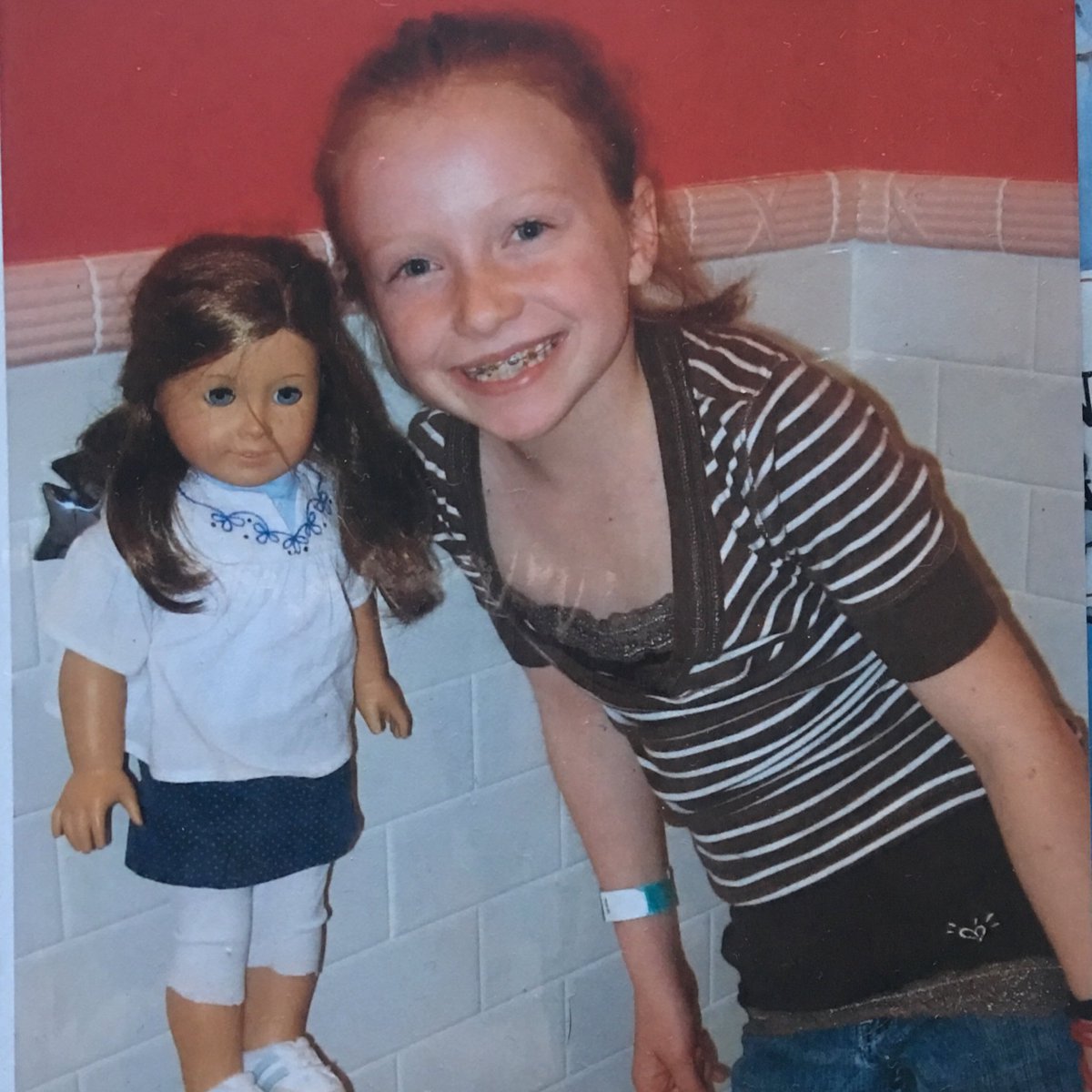 shaker2018's tweet photo. Next, Lindsey Bradley. Catholic school can’t tame this crazy chick! In her Gesu days, Lindsey hoped to be YouTube famous with her makeup tutorials and dancing vids. Talk about multi-talented! https://t.co/Hq3REQuj2m