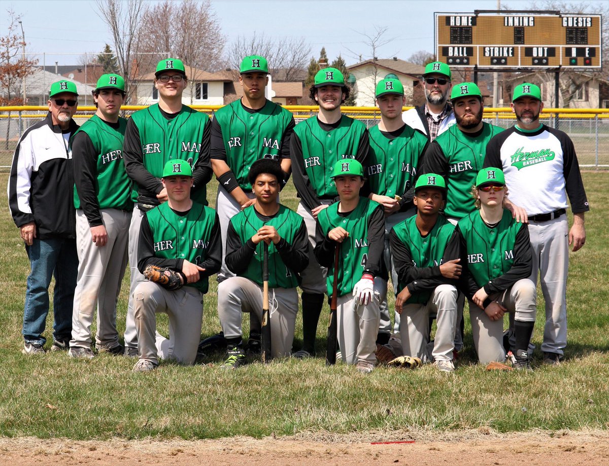 herman_base's tweet photo. You’re 2018 Herman Green Griffins⚾️ https://t.co/XXNOgMUX2U