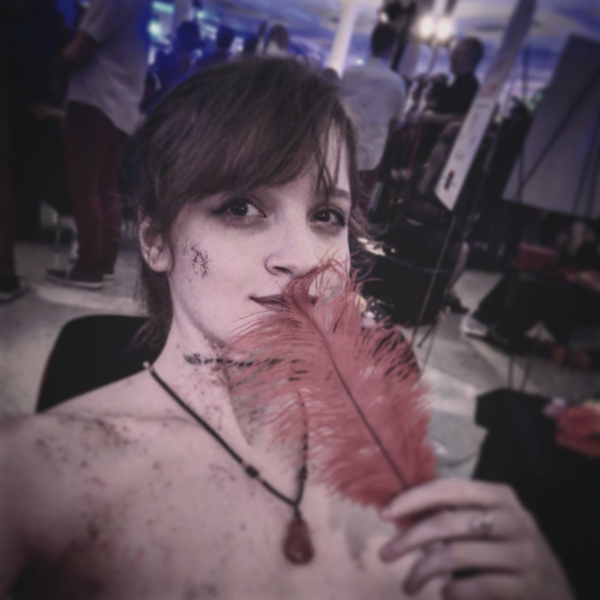 ForFoxSakeJami's tweet photo. Last night for me at #seaf2018 was full of feathers and fun. Giving moments of intimacy during the busy night was wonderful. @seattle_erotic thank you for having an excellent show! https://t.co/rn1N3b4L5v