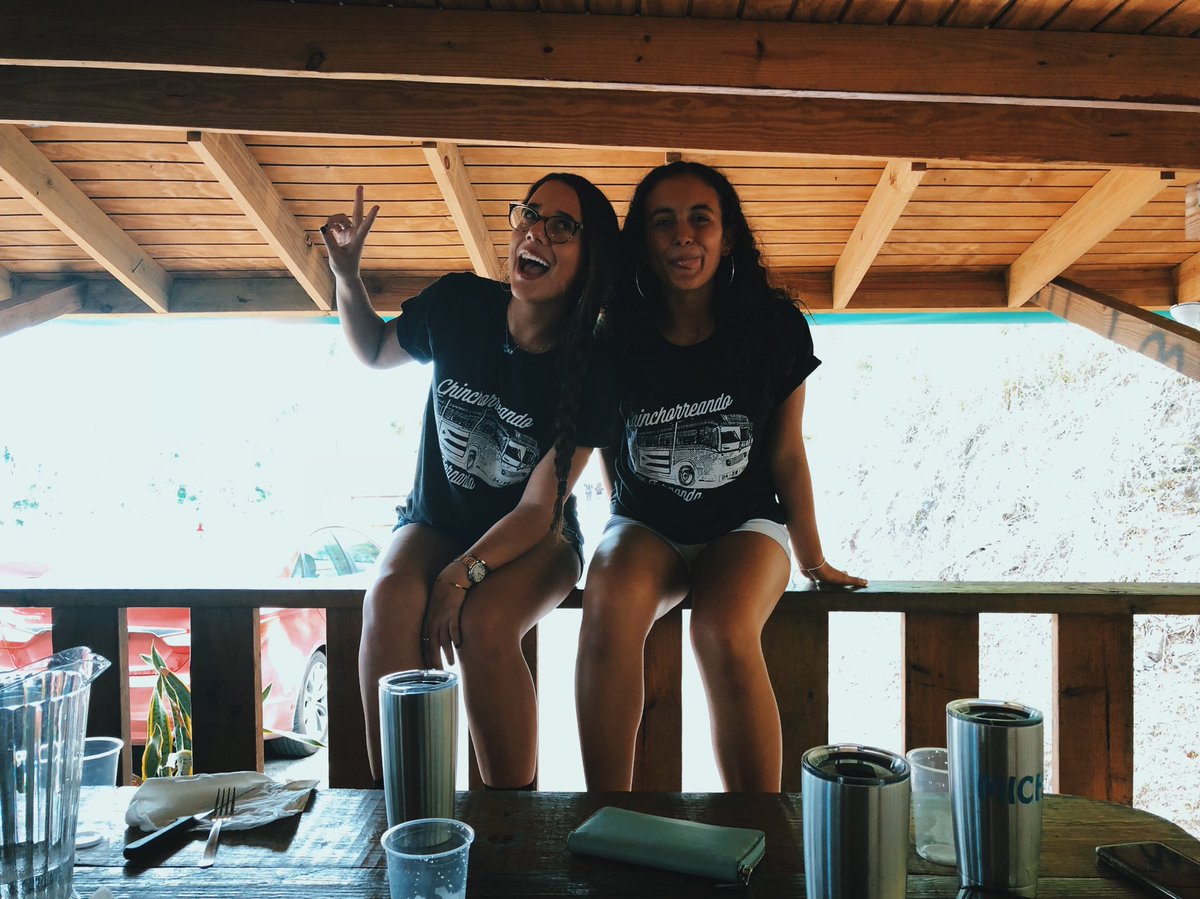 maru2448's tweet photo. chinchorreando por la isla 🚍🍻 #TampaCrew #4E4 #FondoFondoFondo #CasaBavaria #RokaDura https://t.co/qP8atZGBhf
