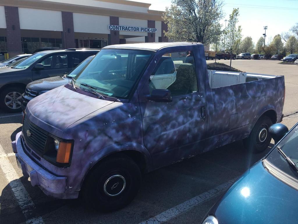 I’ve been waiting so long to find a car worthy of this subreddit, after years of waiting I finally found this! via Shitty_Car_Mods