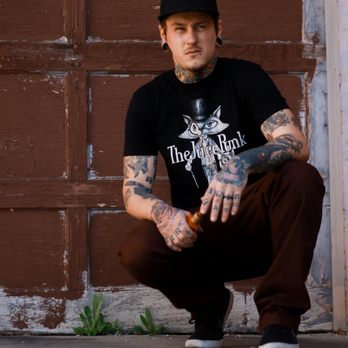 thejuicepunk's tweet photo. 👕 Rep what you love.
🔥🔥🔥 #VapeLife 🔥🔥🔥
#thejuicepunk #timewellvaped #vapetime #vapeallnight #vapeallday #sundayvape #vapegear #vapemodels #VapeFamous #tattooedvapers #vapeandchill #VapingCommunity #notblowingsmoke #vapefam #vapeawesome #vapeallday #alldayvape #vapelyfe https://t.co/WNadlWR2Mx
