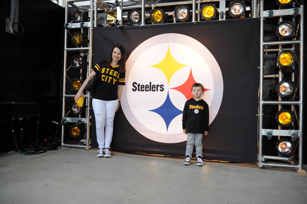SteelersUnite's tweet photo. #FanBlitz was a blast yesterday Check out the highlights! 

➡️ https://t.co/Pf0Oi3qucn https://t.co/iL5vOqDm9H