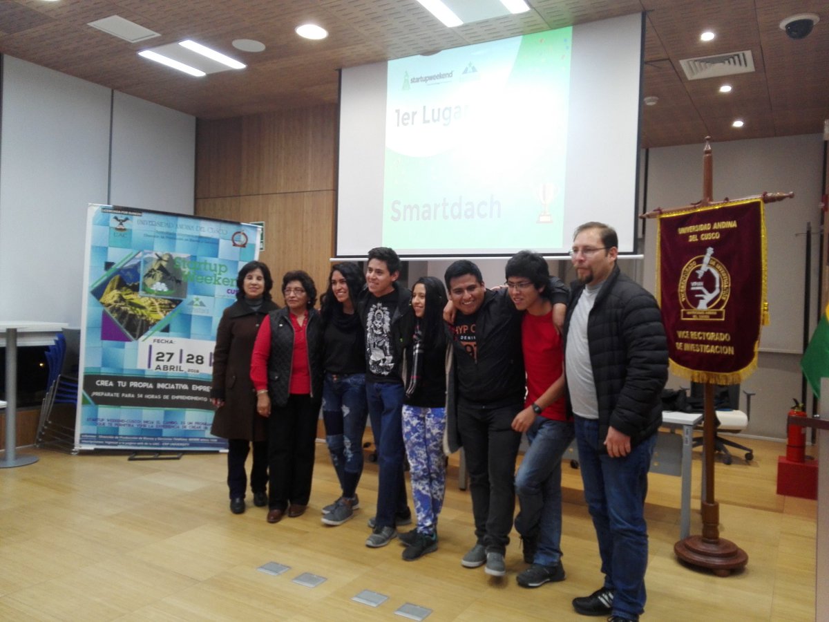 m_belenf's tweet photo. Los equipos ganadores del #swcusco son #smartdatch y #prosor20 https://t.co/kDyVgYueJc