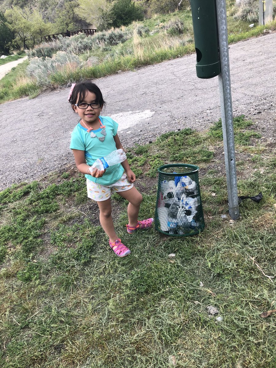 EvelynLou's tweet photo. Little 2 mile hike at #RockCanyonPark #Utah is beautiful... there was not a lot of trash...but the little we found we picked up! #LEEarthMonthHunt https://t.co/y3ZLKDrvYZ