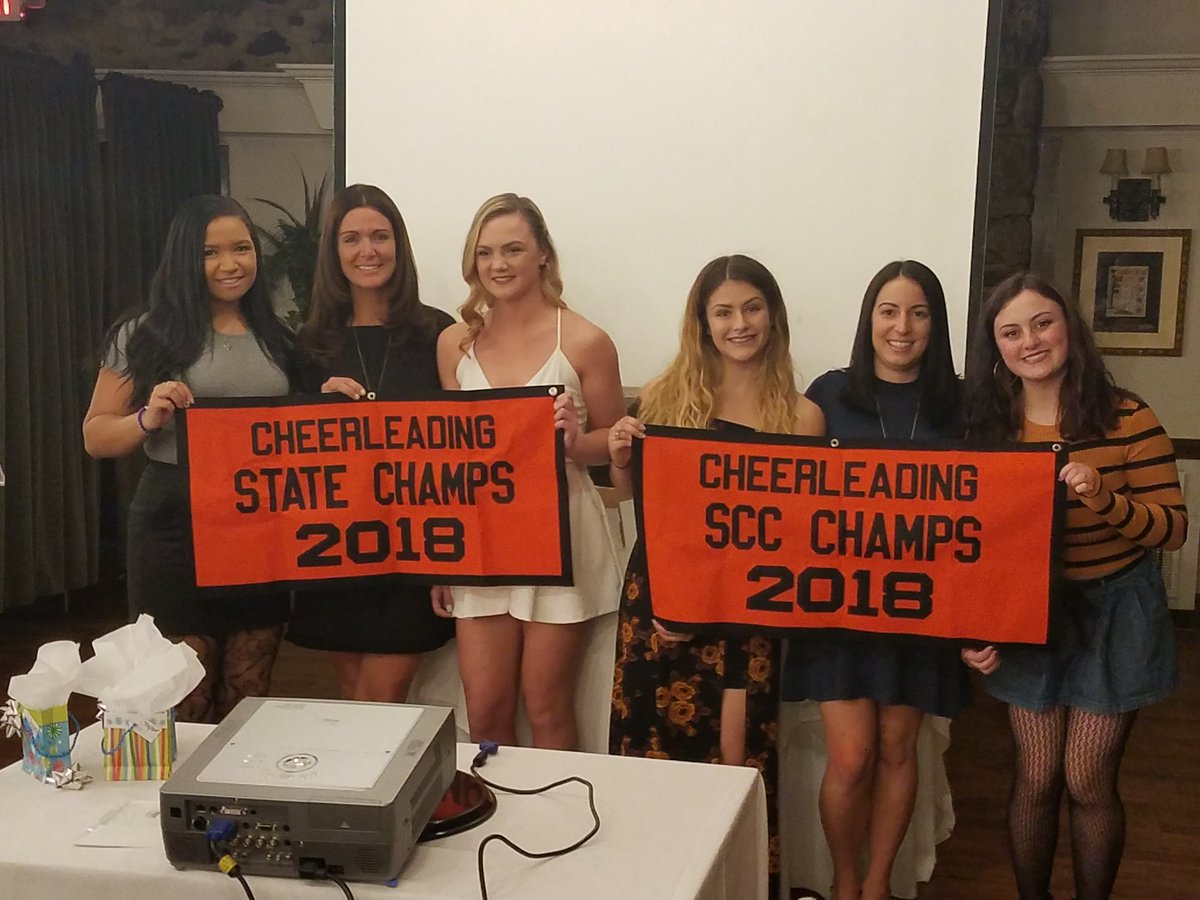 sheltongaelsAD's tweet photo. Celebrating incredible success at the SHS Cheerleading banquet. Amazing season for athletes and coaches. #finsup, #sheltonpride https://t.co/QujMl4lkJ2