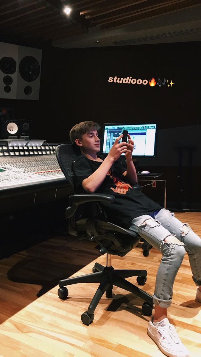 JOrlandoNews's tweet photo. #IGSTUDIO | Studiooo https://t.co/jnbrdKNddW
