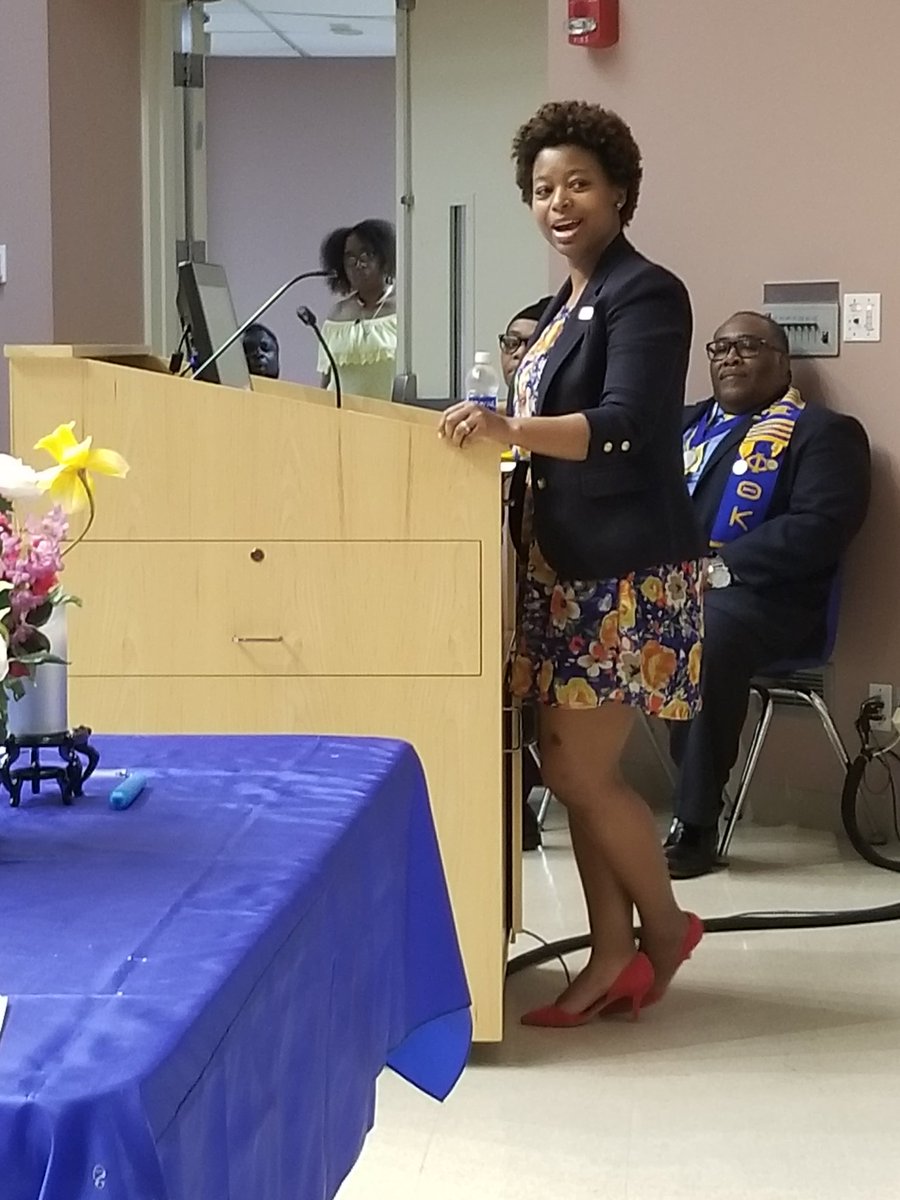 SWTCCPTK's tweet photo. "Leadership is not a title."
Special thanks to Roquita Williams (@RoquitaLives) for being the Keynote Speaker at today's #PhiThetaKappa Spring Induction
#IAMPTK #UpsilonDelta #SaluqiPride https://t.co/6r9aa2lt5O