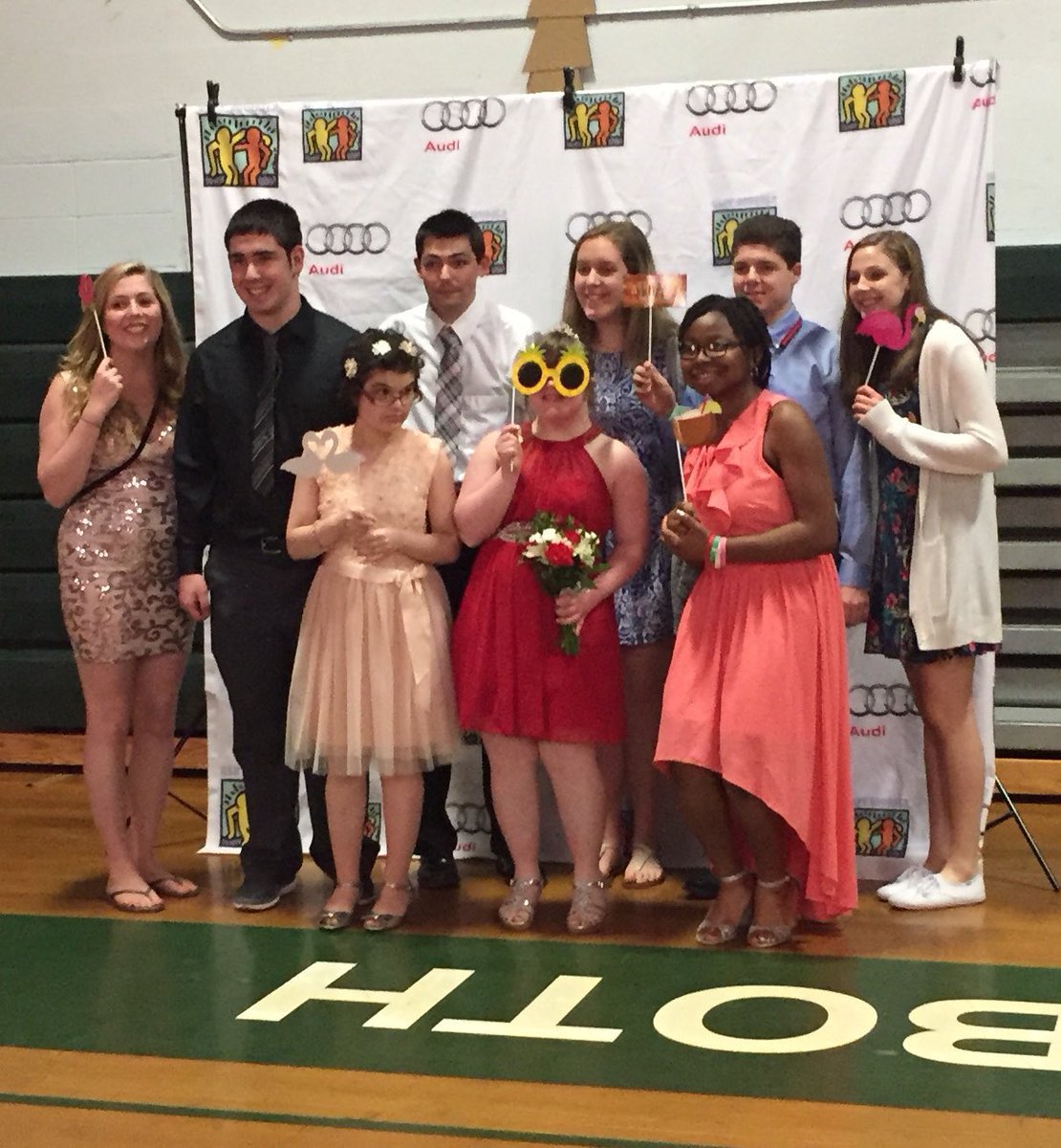 nortonbuddies's tweet photo. So much fun at Best Buddies Prom 2018! #NPSpride @BestBuddiesMA https://t.co/cAbv05RO6E