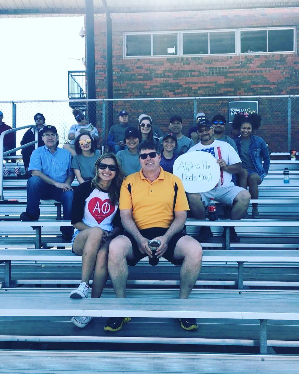 cameronalphaphi's tweet photo. The best kind of fathers raise Alpha Phi daughters! Spent the afternoon celebrating our wonderful fathers with a Cameron baseball game! ❤️⚾️ https://t.co/Yyd0Z4r3FU