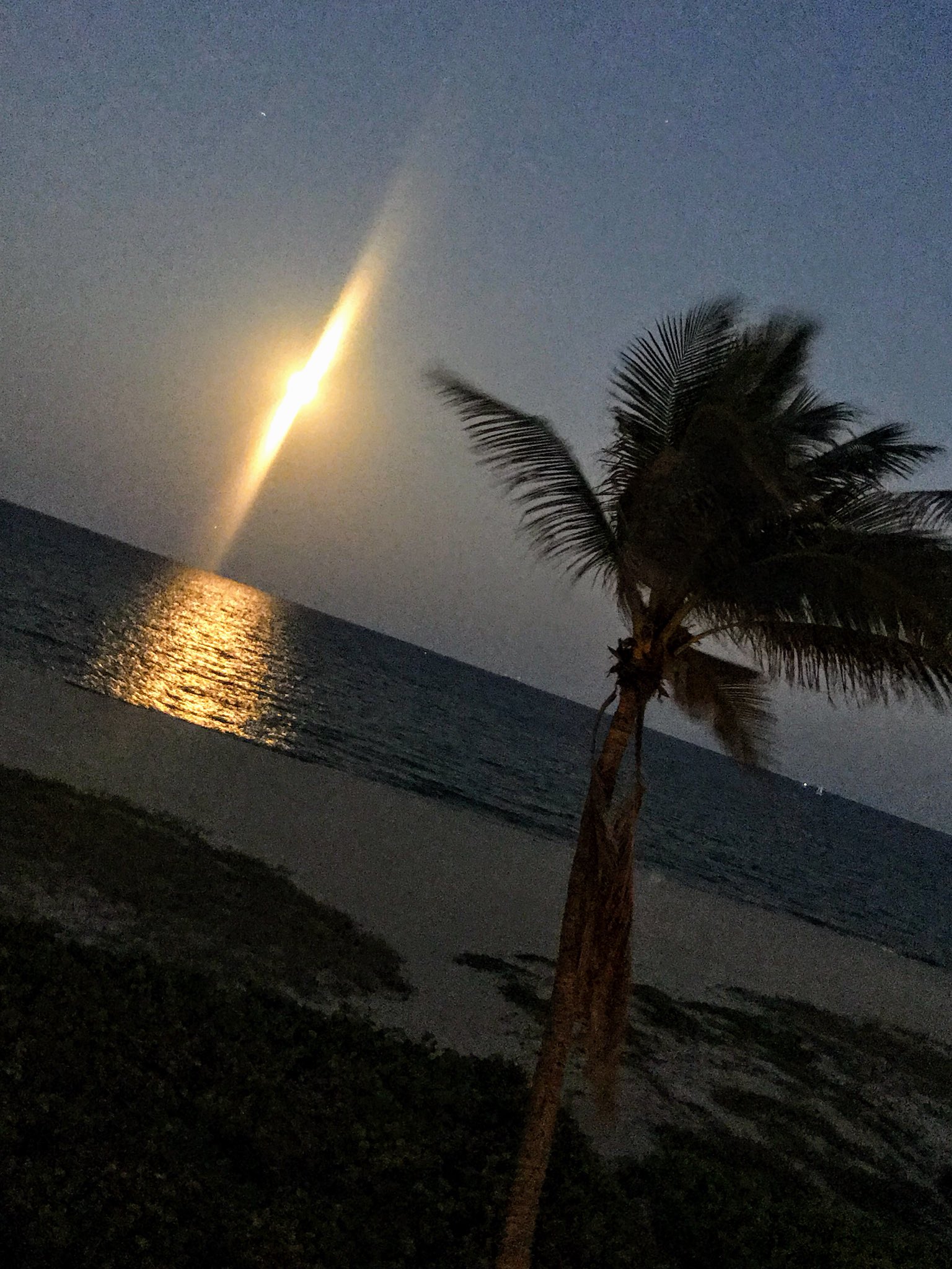Johnnyutah Moonlight Mile With Lyrics The Rolling Stones T Co Uylfybpi3t Via Youtube Fullmoonparty Oceanmoon Sundayevening Peacelovedove T Co Tntuluingj Johnnyutah Moonlight Mile With Lyrics The Rolling Stones T Co Uylfybpi3t Via Youtube Fullmoonparty Oceanmoon Sundayevening Peacelovedove T Co Tntuluingj