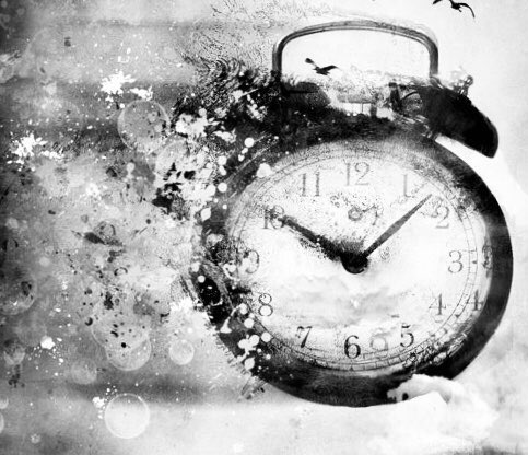 HenryTContreras's tweet photo. My clock died as it looked my way. Whispering in its last few breaths.
Life is measured by moments and time.
I could still hear Its final heart beats in its chest.
Tick- tock, tick, tock, tic.
The clock still sits in my memory desk.
-Henry
#TheGreyBetween
#Poetry
#Time https://t.co/8qnQr5qrij