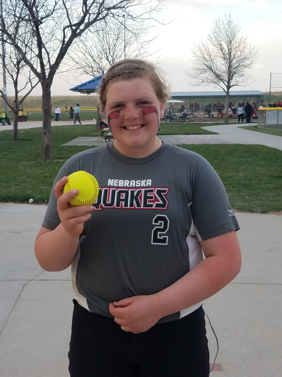 15 years, two days, 18 hours. First Dinger!!! Did I menttion it was a 2+ hour inning and a half game. #proudpappa