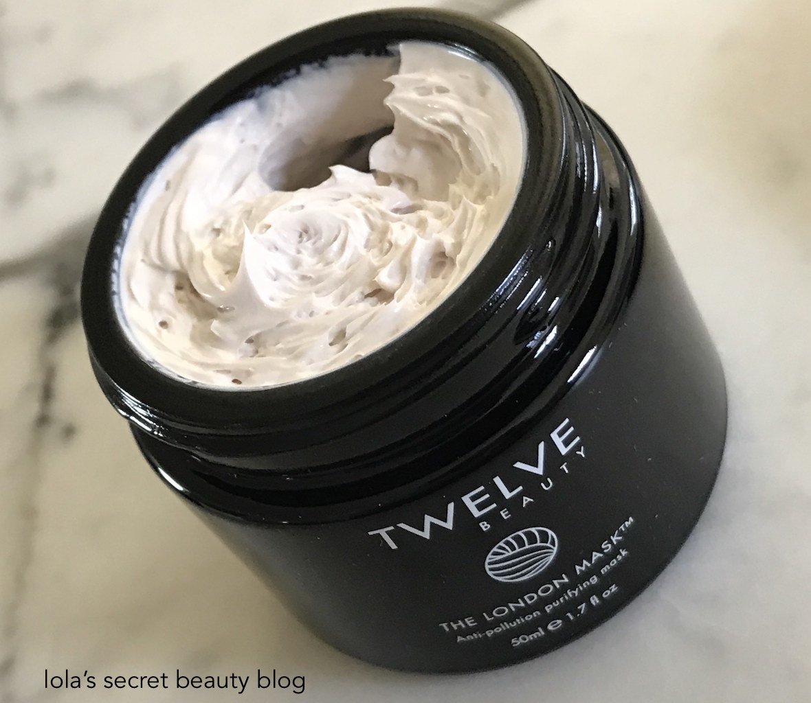 lolassecret's tweet photo. @theboxwalla April 2018 Beauty Box: The Chronicles of a Plant Lab is still available! It features two full-size @TWELVEBEAUTY products that you won't want to miss! #prsample #theboxwalla #twelvebeauty #greenbeauty #lolassecret https://t.co/GEPiJfvuMQ https://t.co/cxuBDGrpp9