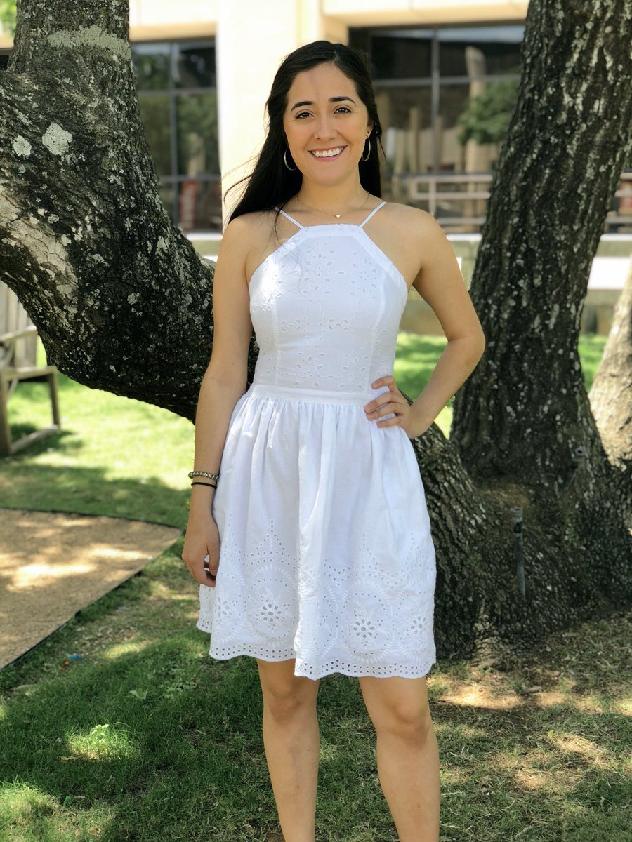 nrodz33_'s tweet photo. Today, I was told that I looked very Latina and honestly I live for it. #vivalaraza https://t.co/3yxkt2QrSR