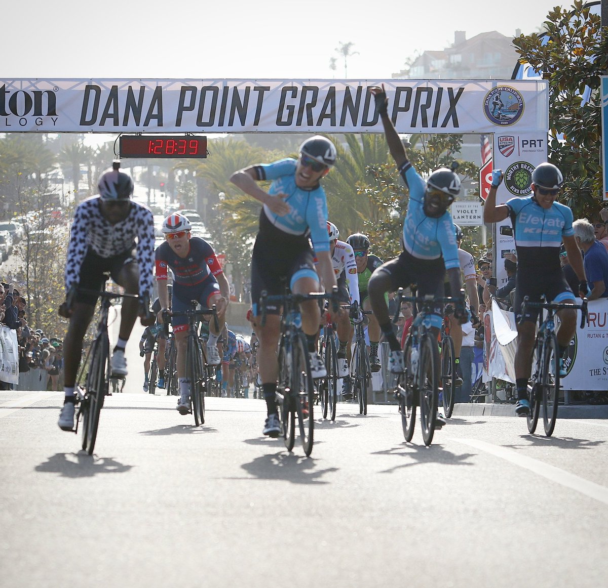 #dpgp 
<a href="/scottylaw91/">Scott Law</a> from <a href="/ElevateKHSPro/">elevate khsprocycling</a> takes the win at <a href="/dpgp/">DanaPointGrandPrix</a>. 
<a href="/JusWilliamz/">Justin Williams</a> came in 2nd &amp; Cory Williams rounded out the podium. 
#danapointgrandprix