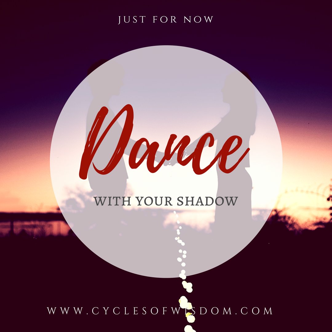 cyclesofwisdom's tweet photo. Happy #fullmoon in #Scorpio! Dance with your shadow. Explore the dark. Welcome the mystery. For more about working with the #lunarcycles and #moonmagic, check out: https://t.co/EeEGDvOysd #lunarphases #ritual #magic #luna #mooninscorpio https://t.co/WU4UxMGvqu