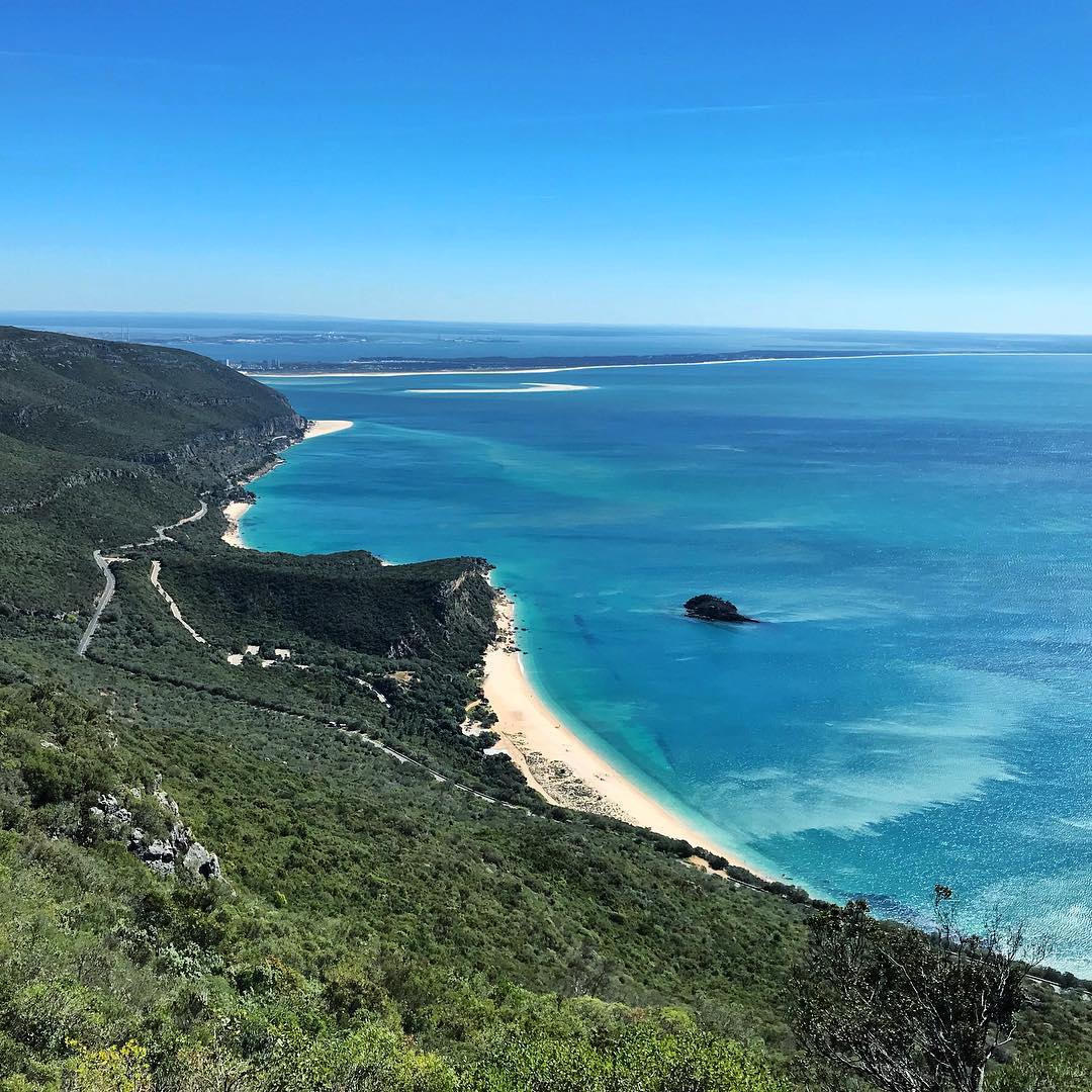 Gone Beachin’ Sesimbra, Portugal. ☀️⛱️🔅🌤️ #gonebeachin.
Search for your favorite beaches and places. Link in bio. 🏞️🌻🌞.
#sesimbra #portugal #beach #praia #nature #travel #view #ocean #wanderlust #photography #trip #visitportugal #amazing #discoverportugal