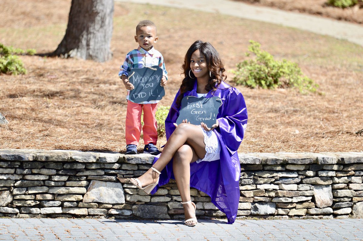 ecupoodles's tweet photo. Congratulations to HM spring17 s.trimbzz ๐๐๐ฉ #graduation #graduatingpoodles #sigmagammarho #blackgirlmagic #blackgirlsgraduate #poodlesgraduate #gradszn https://t.co/MlxrtqMZTh